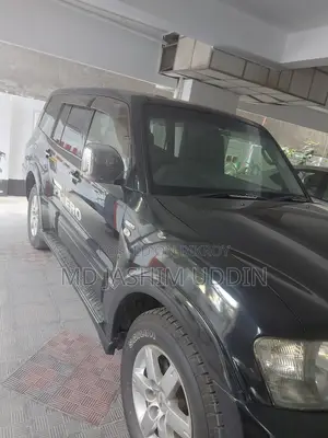 মিতসুবিশি পাজেরো ২০০৫ কালো