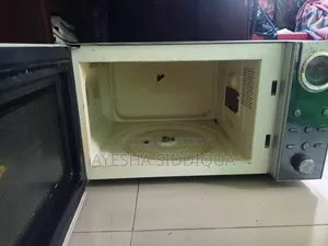 Microwave Oven