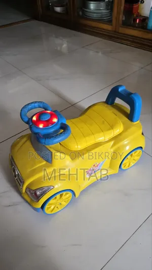 অব্যবহৃত গাড়ি মিউজিক পটি