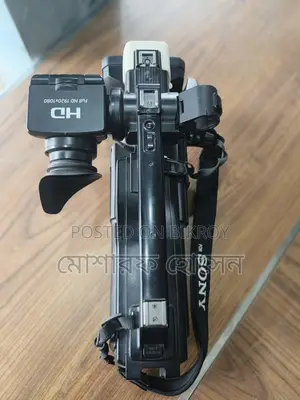 সনি ২৫০০পি