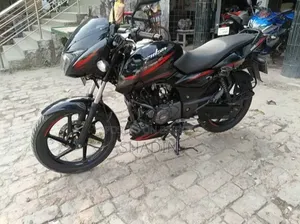 বাজাজ পালসার ১৫০ ২০২১ কালো