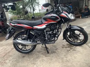 বাজাজ ডিসকভার ১১০ ২০২২ ব্ল্যাক
