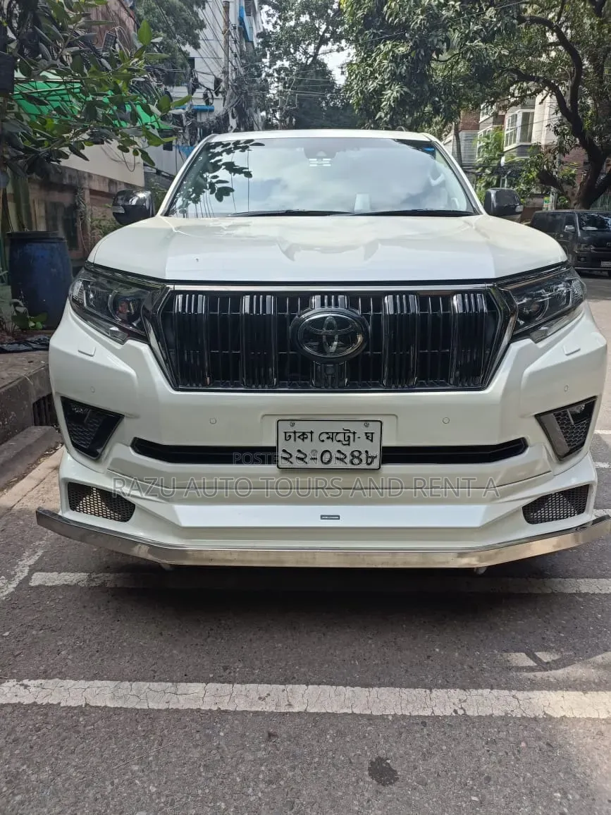 ভাড়ার জন্য প্রাডো