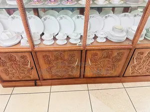 সেগুন কাঠের তৈরি শোকেস