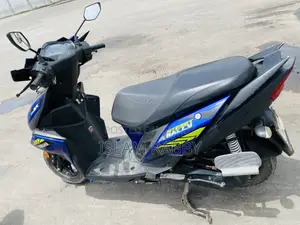 Yamaha 2021 Blue