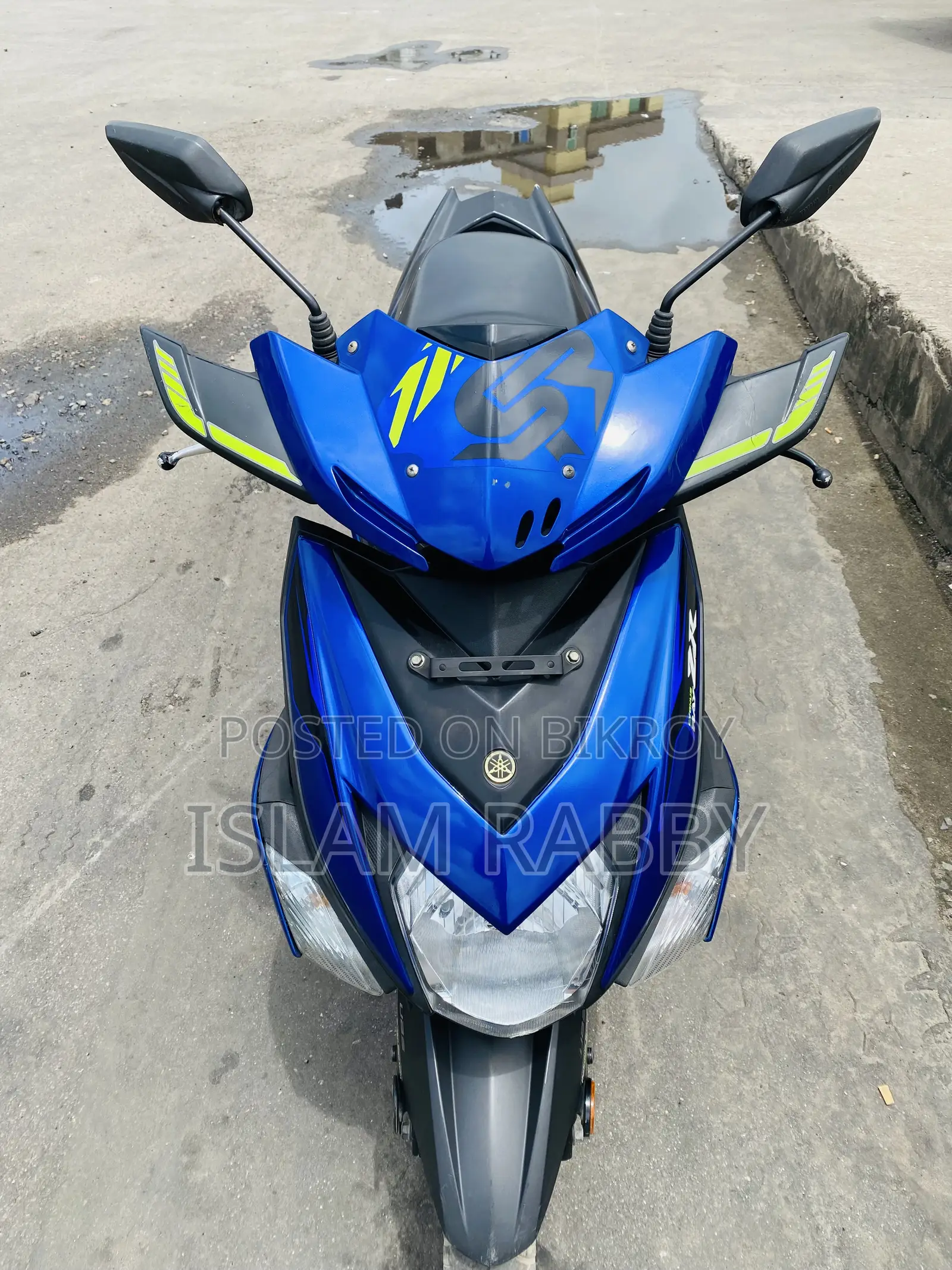 Yamaha 2021 Blue