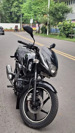 বাজাজ পালসার ১৫০ ২০১৫ কালো