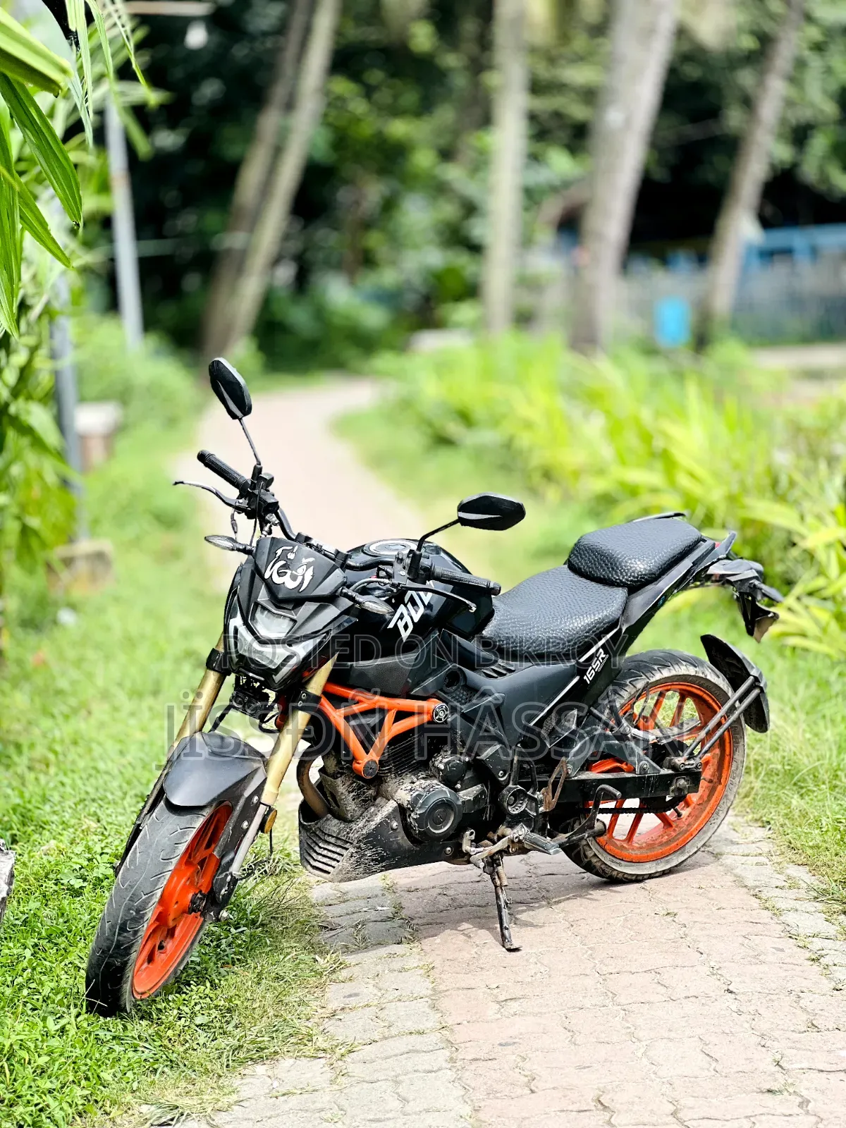 Runner Bolt 165R 2022 Black