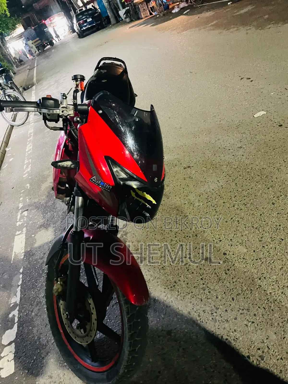 Suzuki 750 2014 Red