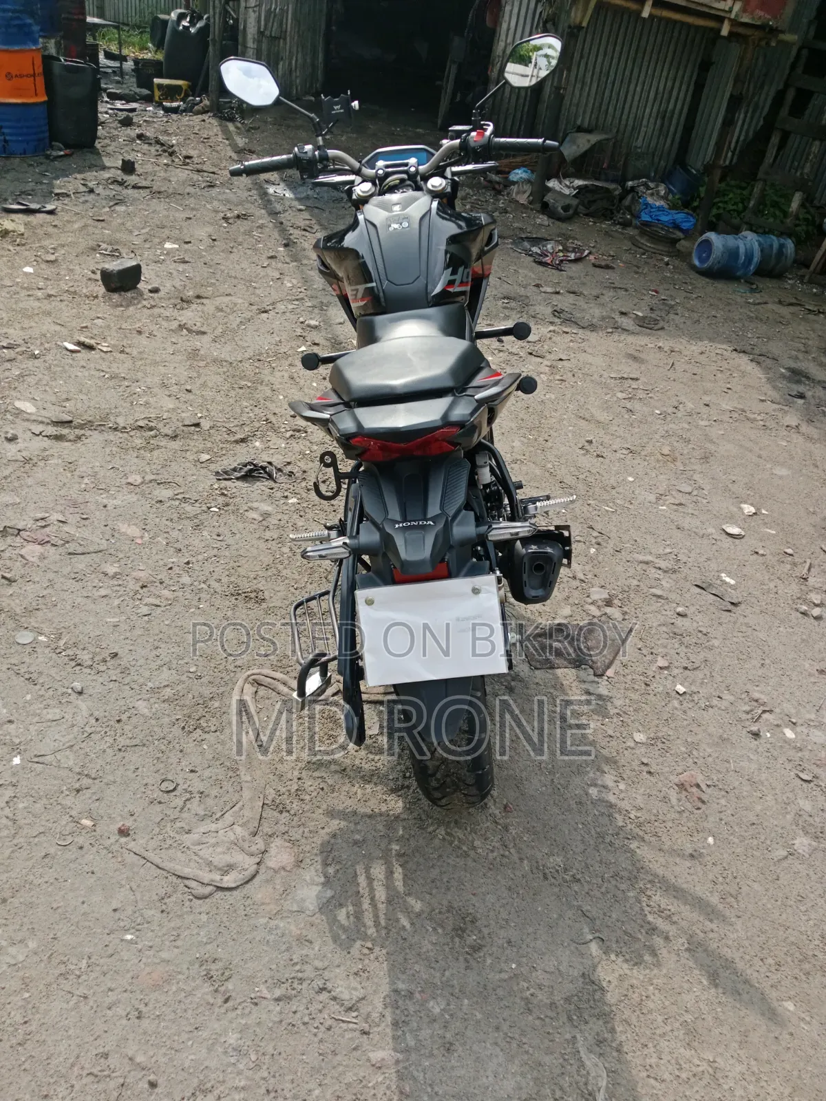 Honda Hornet 2.0 2026 Black