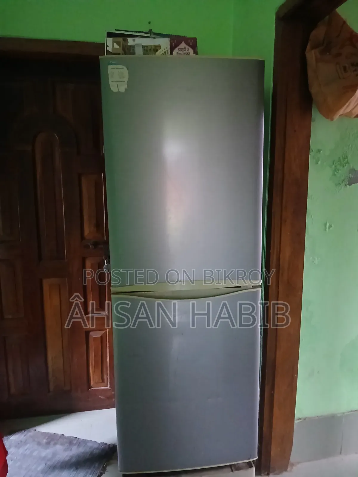 ব্যবহৃত – চমৎকার কন্ডিশনের ডাবল ডোর রেফ্রিজারেটর
