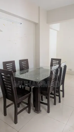 Dining Table of Wood With 6pcs Chair Set