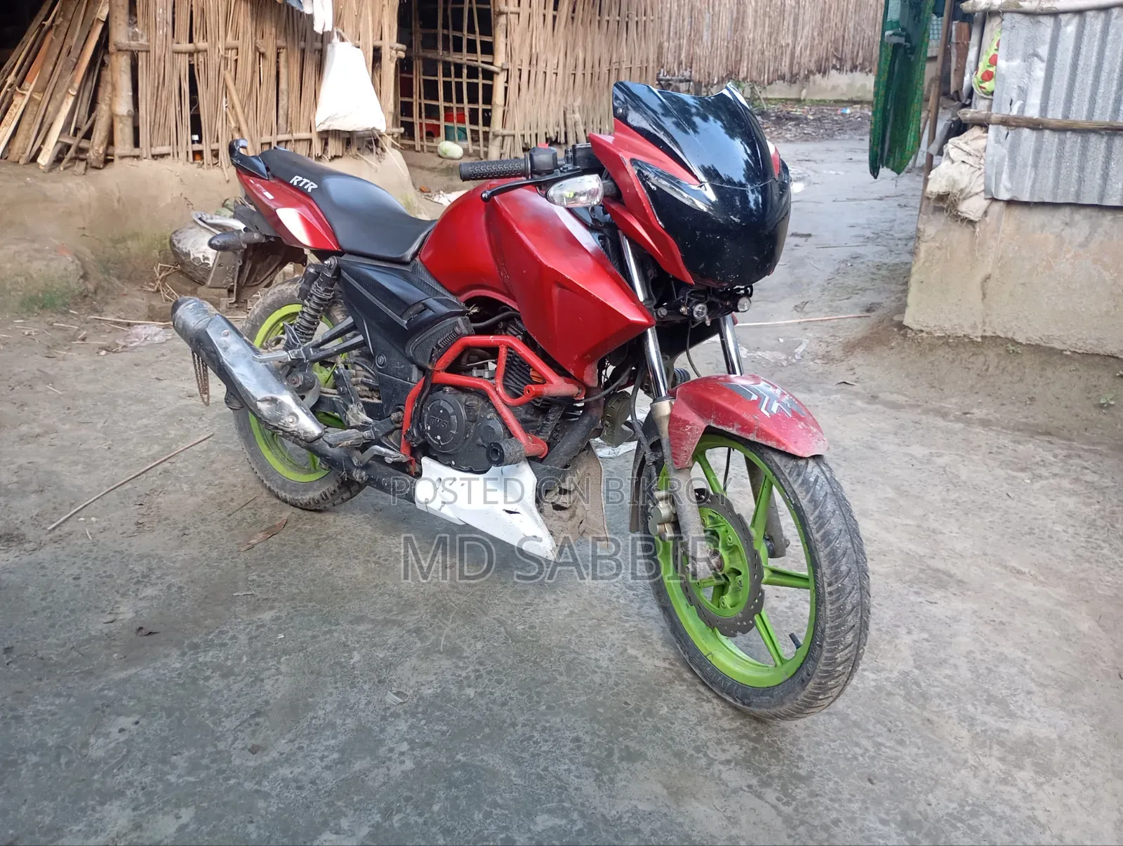 টিভিএস অ্যাপাচে আরটিআর ১৬০ ২ভি ২০১৮ রেড