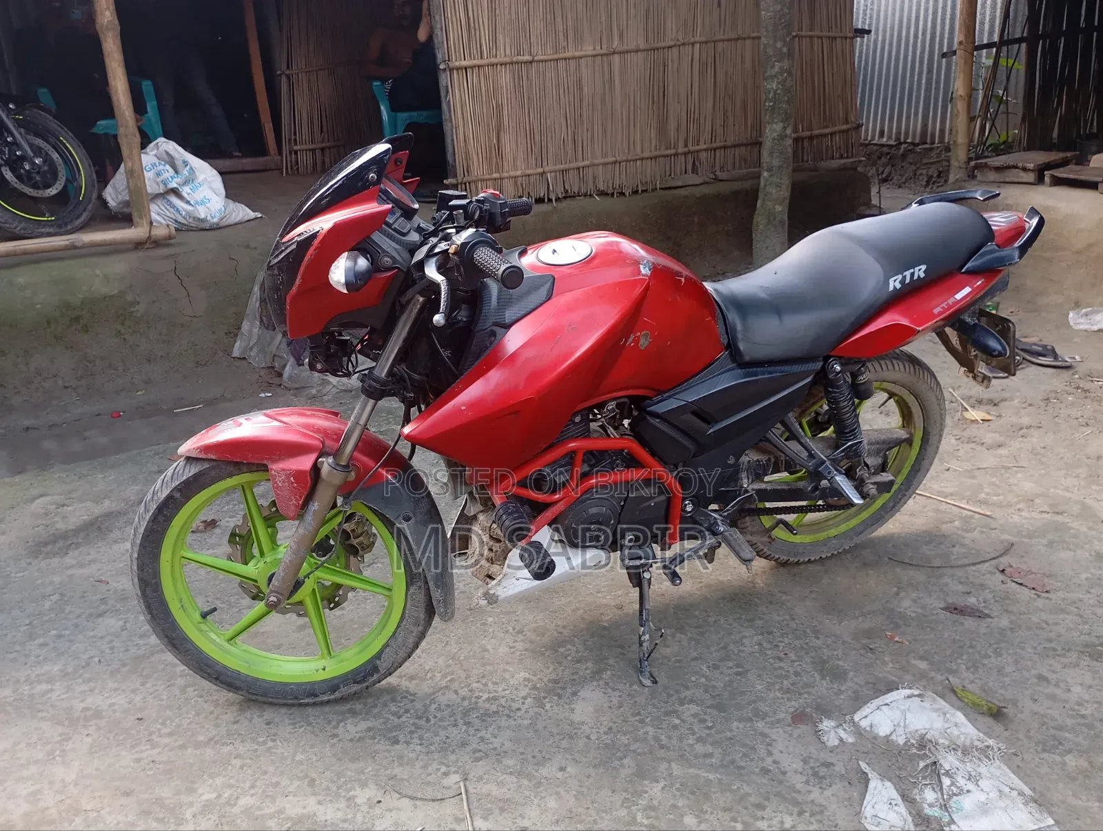 টিভিএস অ্যাপাচে আরটিআর ১৬০ ২ভি ২০১৮ রেড