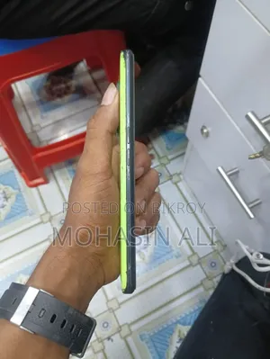 রিয়েলমি জিটি নিও থ্রি টি ১২৮ জিবি ব্ল্যাক