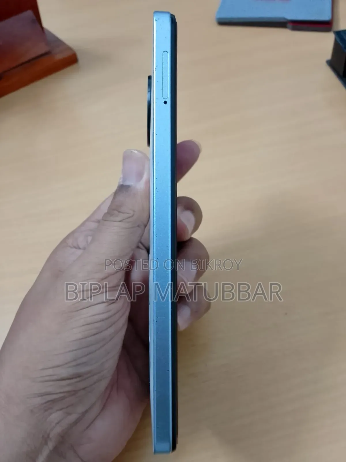 আইটেল এস২৩ ১২৮ জিবি সাদা