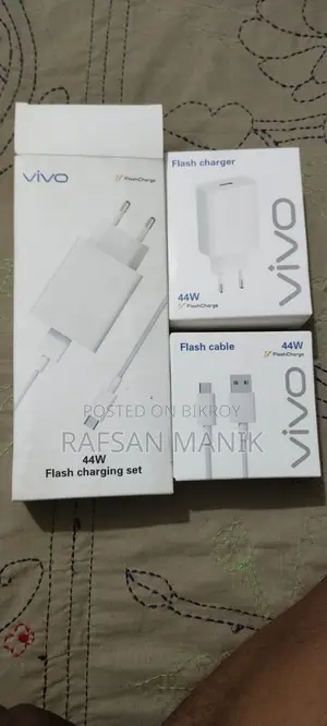 ভিভো ওয়াই ২০০ ৪জি ১২৮ জিবি গোল্ড