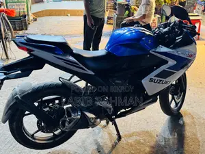 সুজুকি জিক্সার এসএফ ২০২৫ নীল