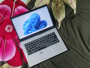 Laptop Acer Aspire 14 8GB Intel Core I5 HDD+SSD 1T