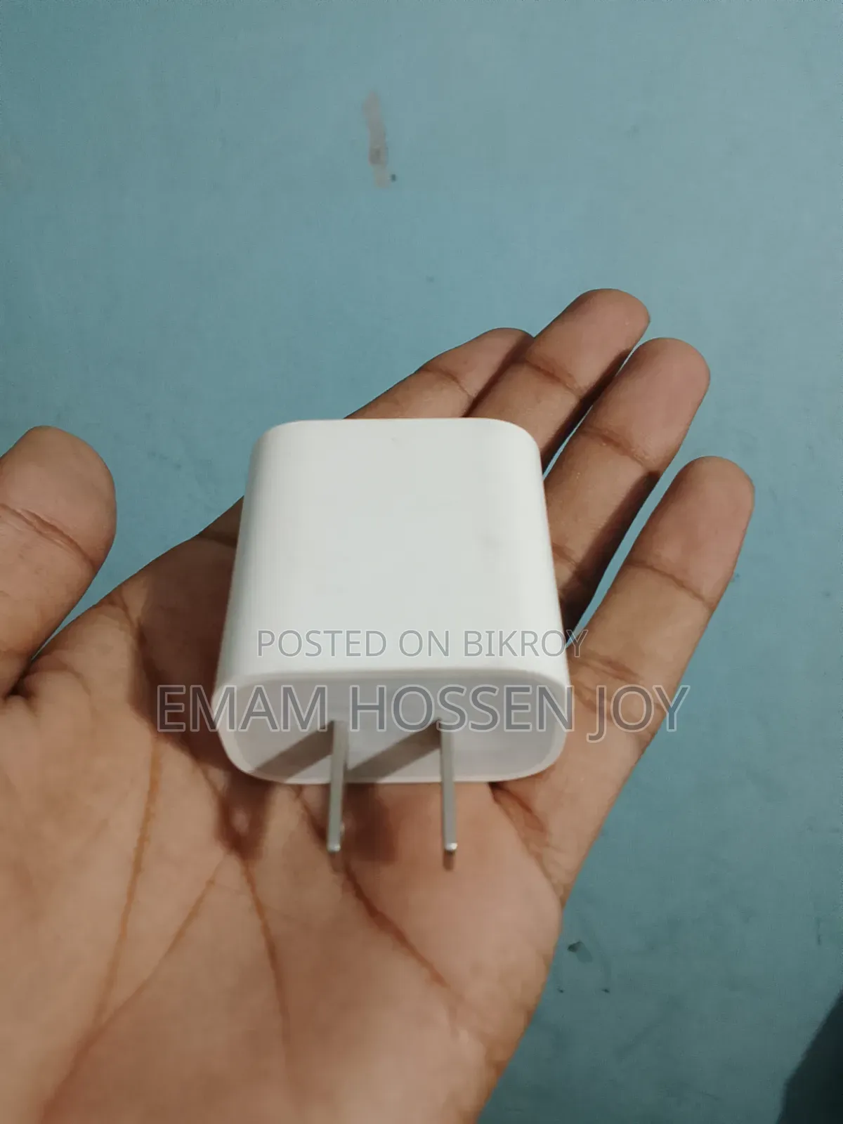 Apple iPhone-এর অ্যাডাপ্টার