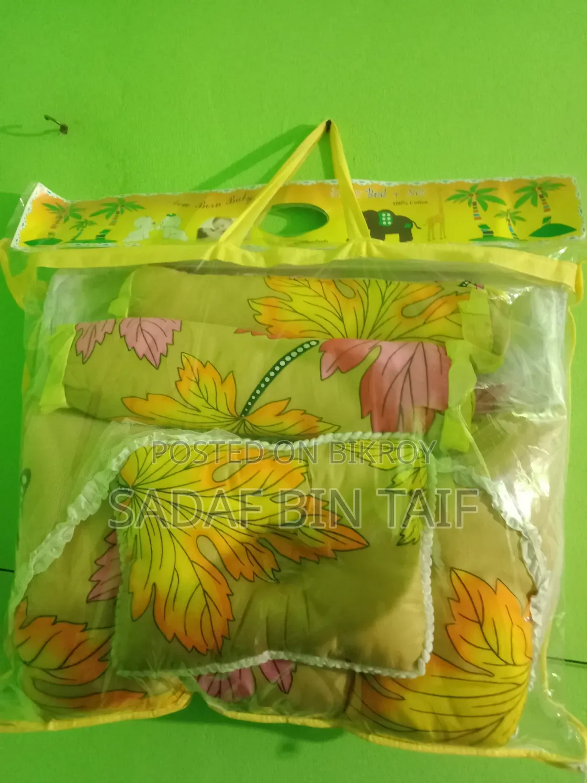 বেবি বাচ্চার বিছানা,নেট,কোল বালিশ,বালিশ।