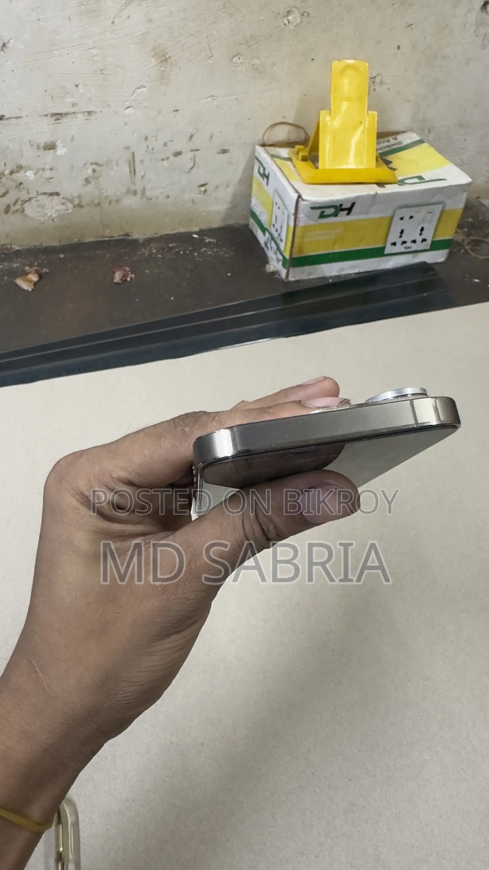 অ্যাপল আইফোন ১৪ প্রো ১২৮ জিবি সিলভার