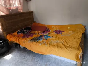 Double Size Wood Bed 5x7 Feet.