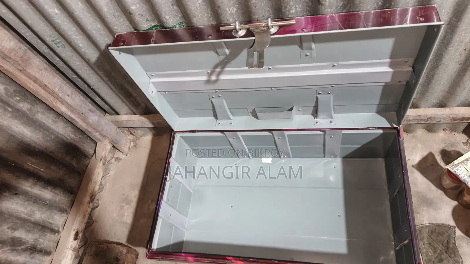 ট্রাংক বাক্স