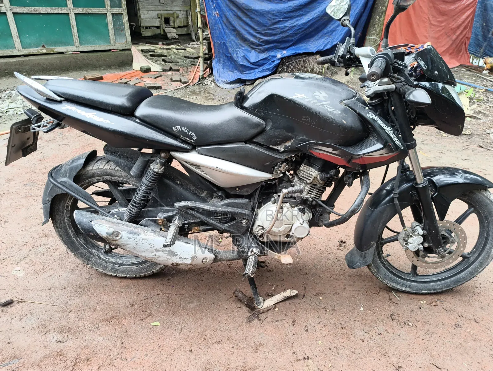 বাজাজ পালসার ১৩৫ এলএস ২০১০ কালো