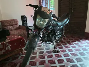 দাইয়ুন ডিওয়াই১০০-এ ২০১৫ কালো