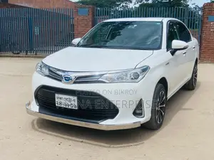 টয়োটা এক্সিও ২০২০ হোয়াইট