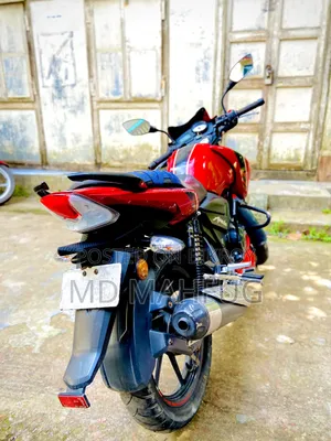 টিভিএস আপাচে আরটিআর ১৬০ টুভি রিফ্রেশ এক্স-কানেক্ট ২০২২ লাল