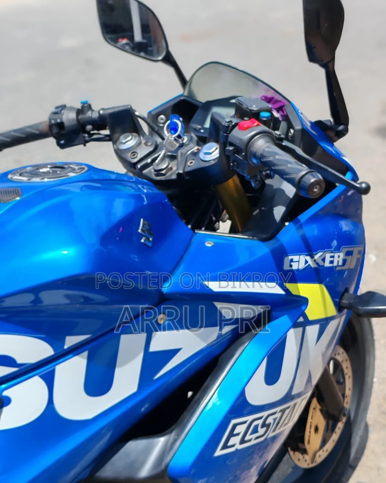 Suzuki Gixxer SF ২০২০ নীল