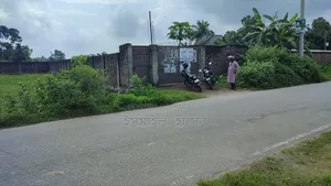 আরসিসি বাউন্ডারি করা ১৩ বিঘা জমি বিক্রি হবে