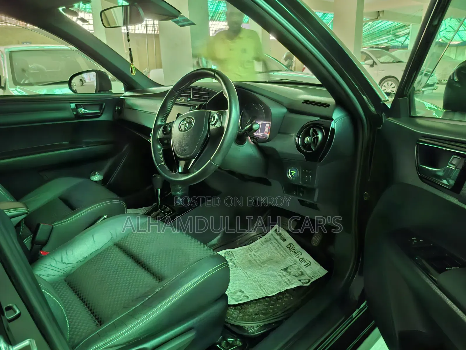 Toyota Corolla Fielder 1.5 Hybrid FWD 2015 Purple