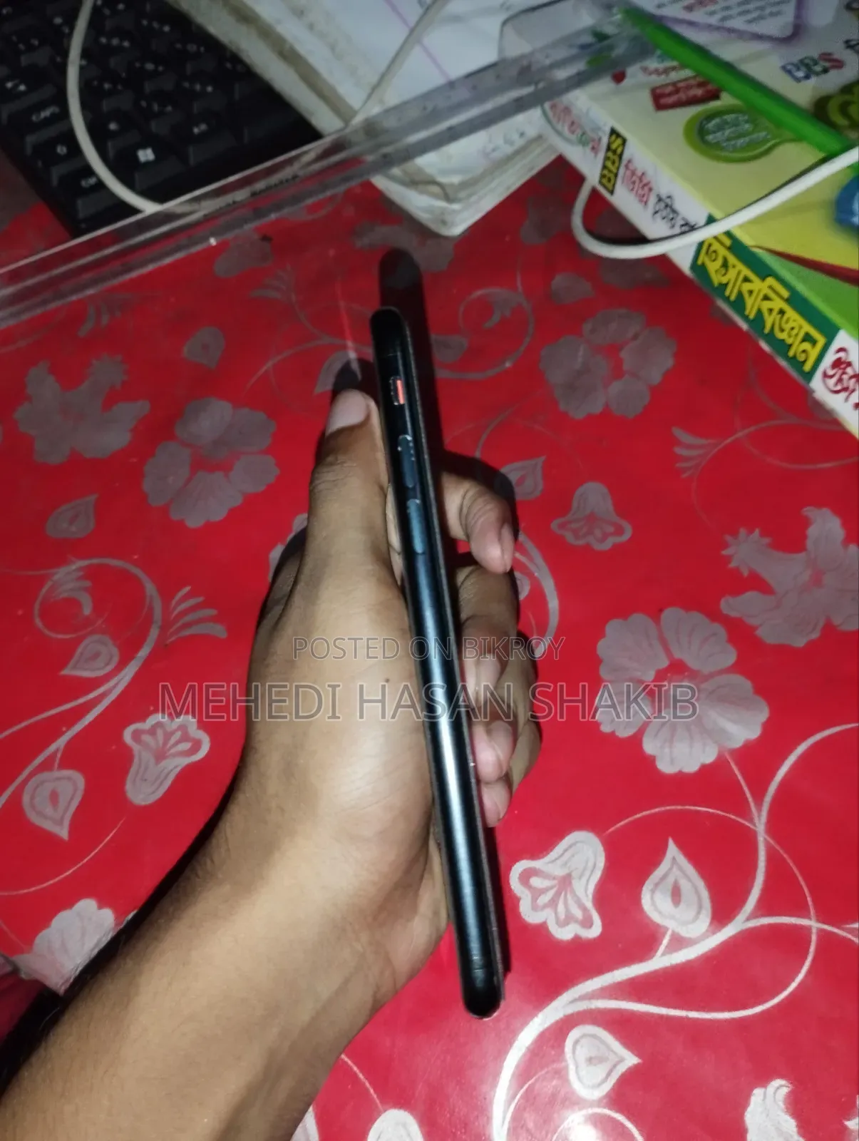 অ্যাপল আইফোন এসই (২০২০) ৬৪ জিবি ব্ল্যাক