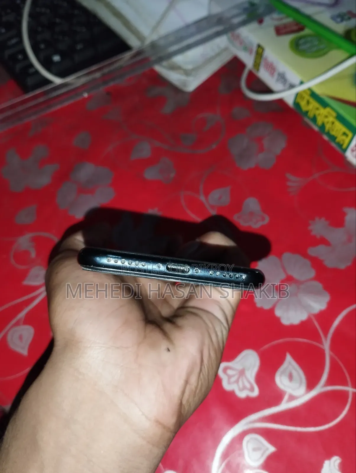 অ্যাপল আইফোন এসই (২০২০) ৬৪ জিবি ব্ল্যাক