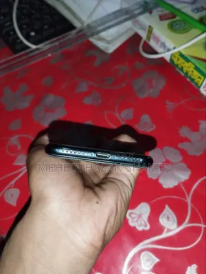 অ্যাপল আইফোন এসই (২০২০) ৬৪ জিবি ব্ল্যাক