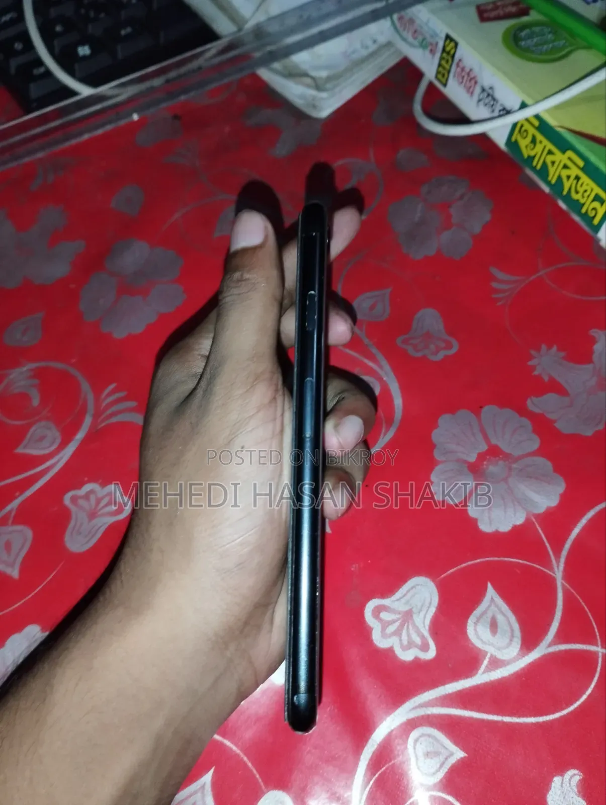 অ্যাপল আইফোন এসই (২০২০) ৬৪ জিবি ব্ল্যাক