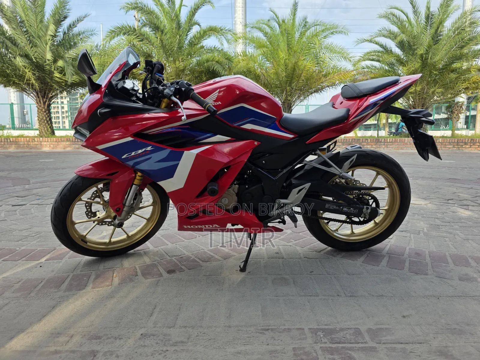 Honda CBR 2023 Red
