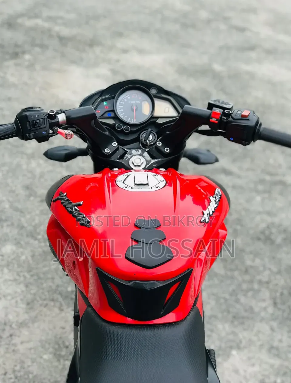 বাজাজ পালসার এনএস ১৬০ ২০১৮ রেড