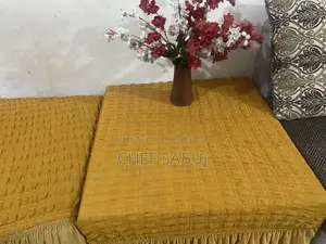 ব্যবহৃত সোফা কুড়িল বিশ্বরোড