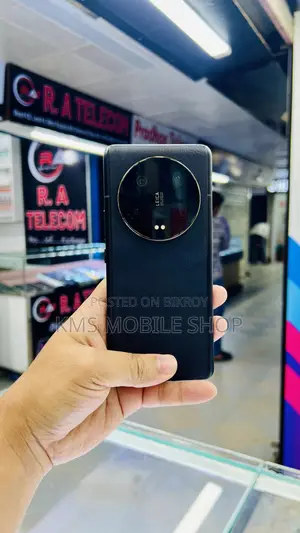 শাওমি ১৩ আল্ট্রা ২৫৬ জিবি কালো