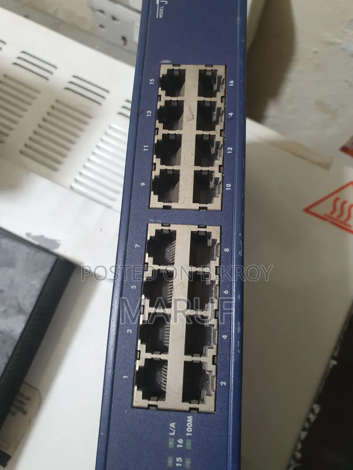 ইথারনেট সুইচ ১৬ পোর্ট