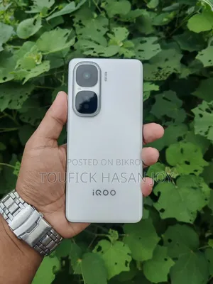 iQOO ২৫৬ জিবি হোয়াইট
