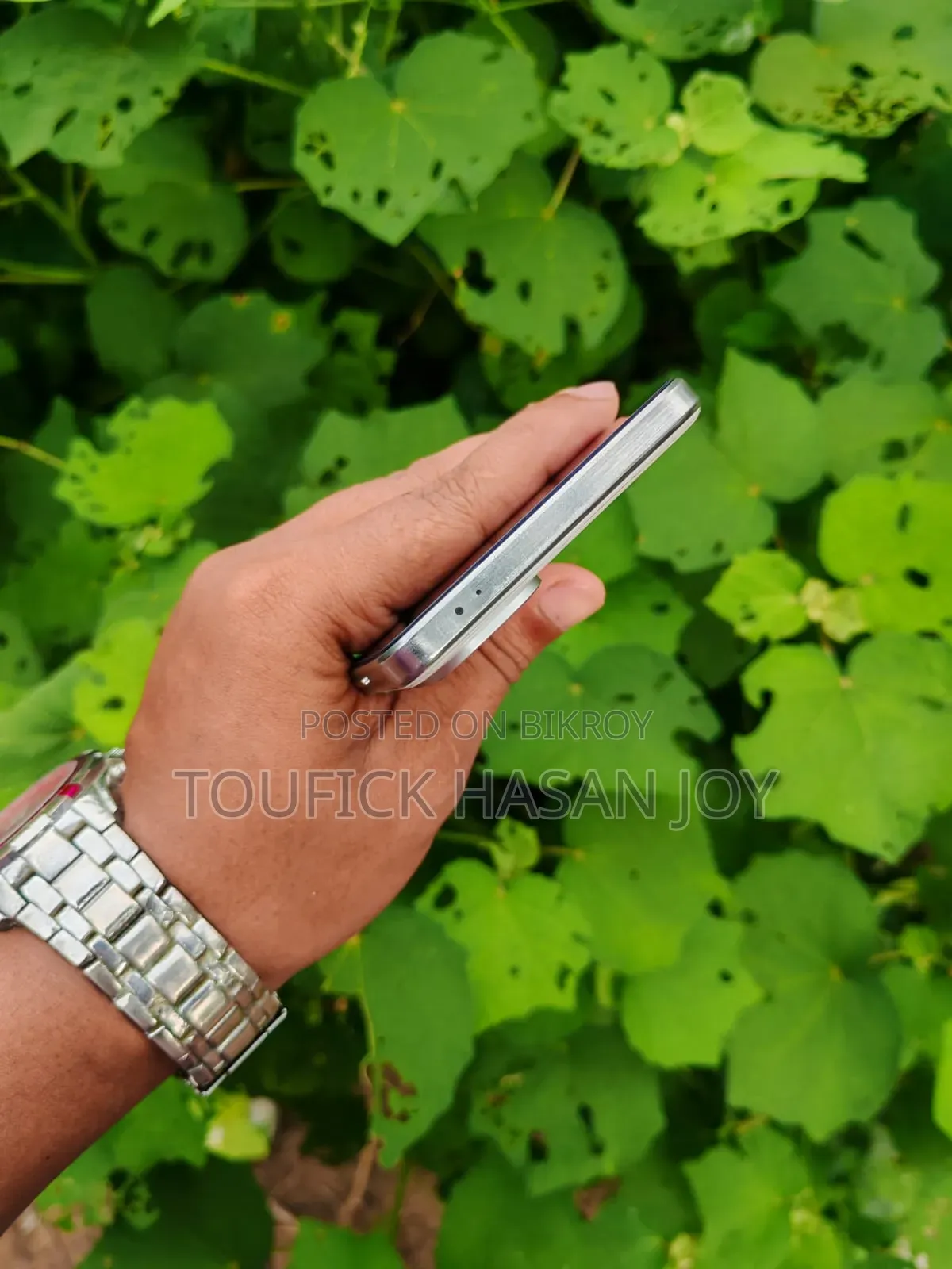 iQOO ২৫৬ জিবি হোয়াইট