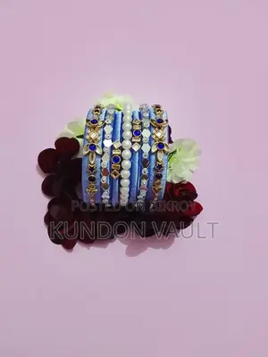 হ্যান্ডমেড প্রিমিয়াম কুন্দন চুড়ি নারীদের জন্য