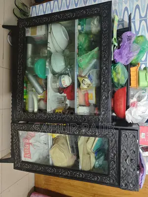 ইউজড শকেস