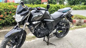 Yamaha FZS V2 2023 Black