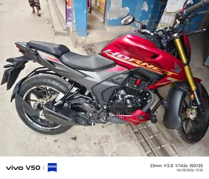Honda Hornet 2.0 2024 Red